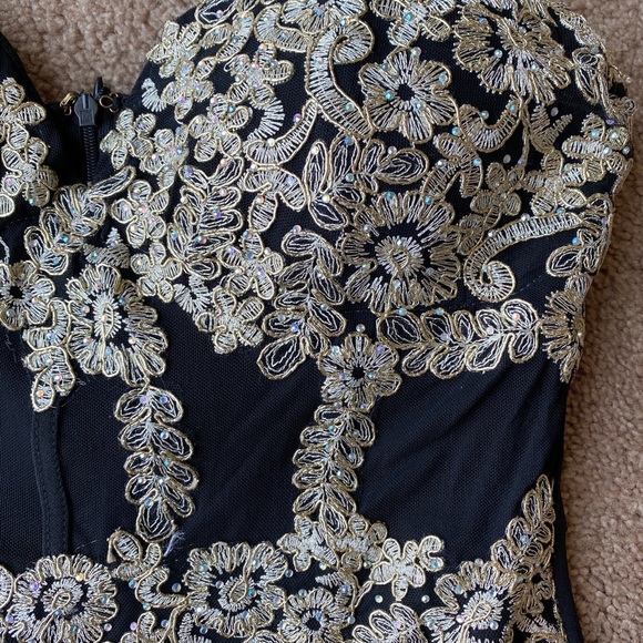 Dress - Picture 2 of 5